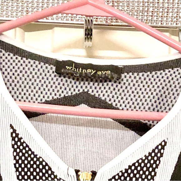 NWOT Whitney Eve Black & White Sport Top Size Small - Picture 3 of 5